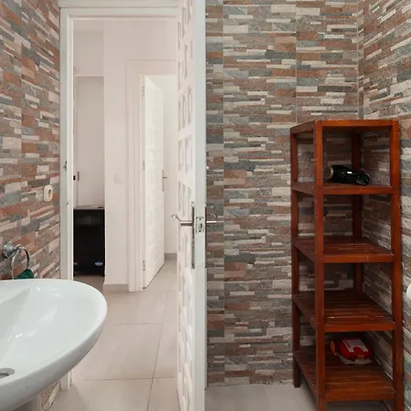 Bright Spacious 1 Bed 内尔哈