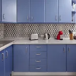 Апартаменти Bright Spacious 1 Bed