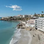 Bright Spacious 1 Bed Апартаменти *