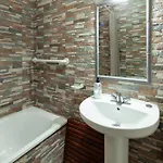 Bright Spacious 1 Bed *