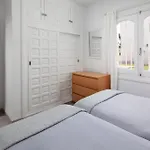 Апартаменти Bright Spacious 1 Bed