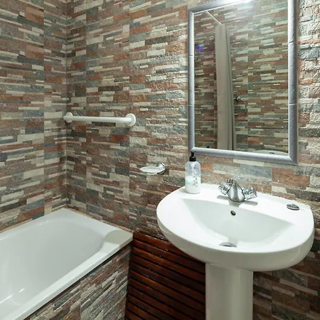 Bright Spacious 1 Bed Nerja