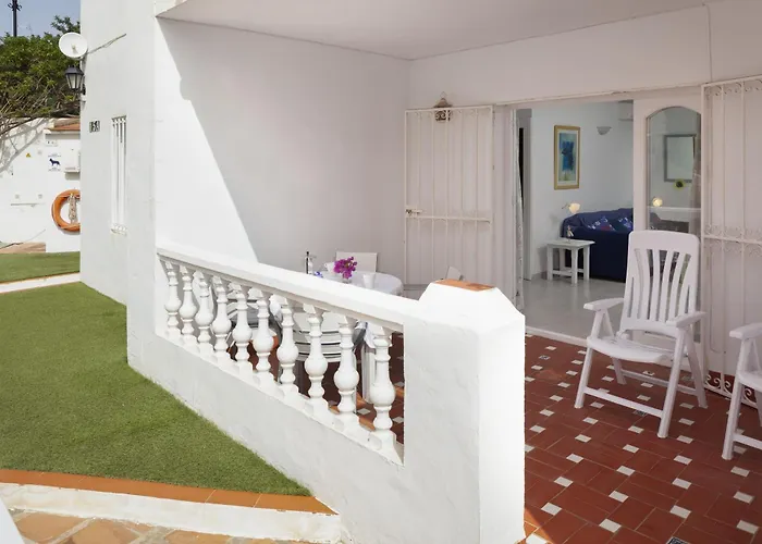 Bright Spacious 1 Bed * Нерха