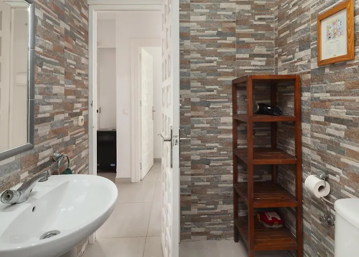 아파트 Bright Spacious 1 Bed