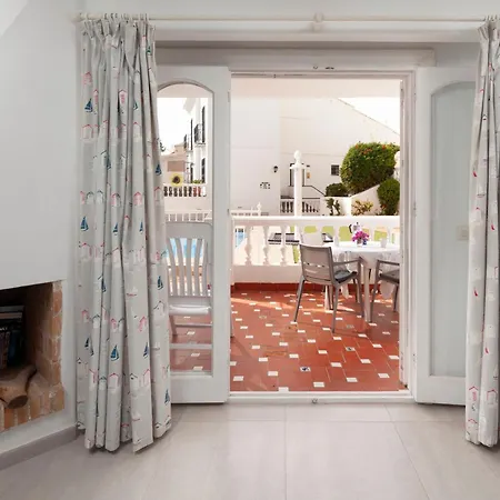 Bright Spacious 1 Bed Nerja