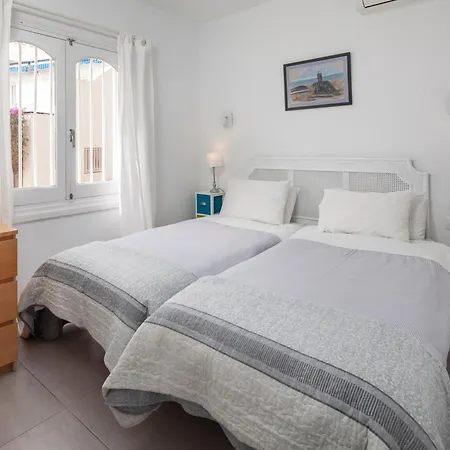 Bright Spacious 1 Bed Apartman Nerja